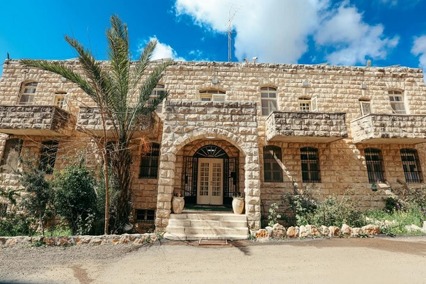 אכסניית בית הברכה - גוש עציון