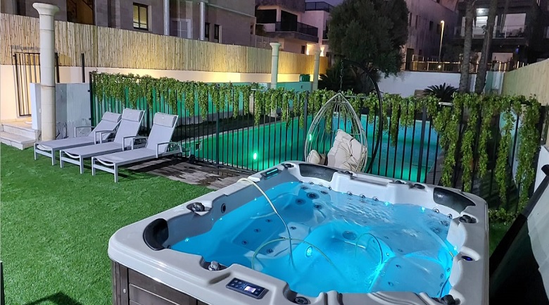 וילה מול הים - נתניה