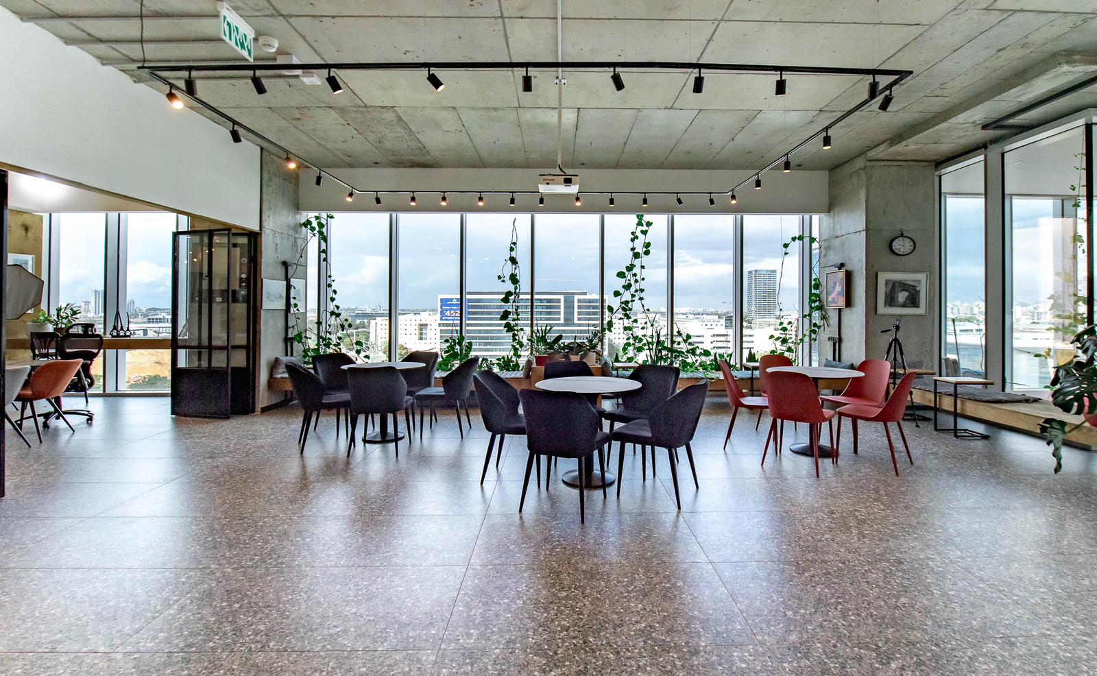 קמפוס -  פתח תקווה