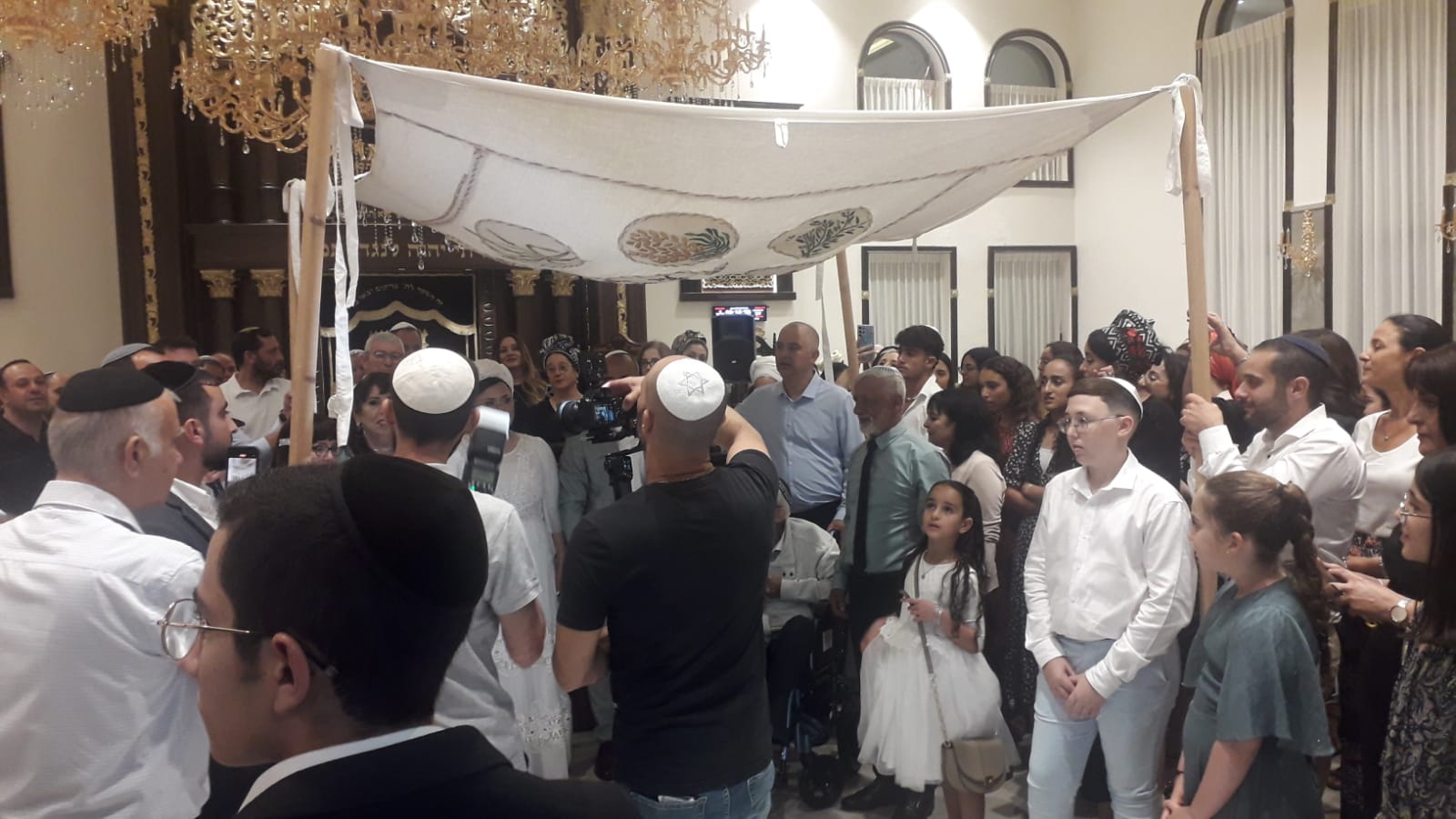 אוהל אברהם פסגת זאב – בית כנסת ואולם אירועים בירושלים